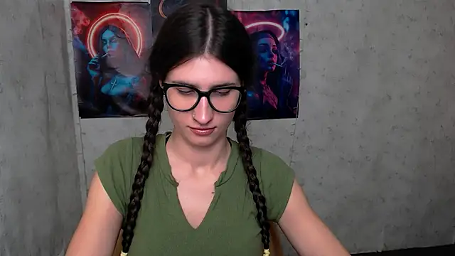 MaryEm976 online show from 10/18/25, 07:54