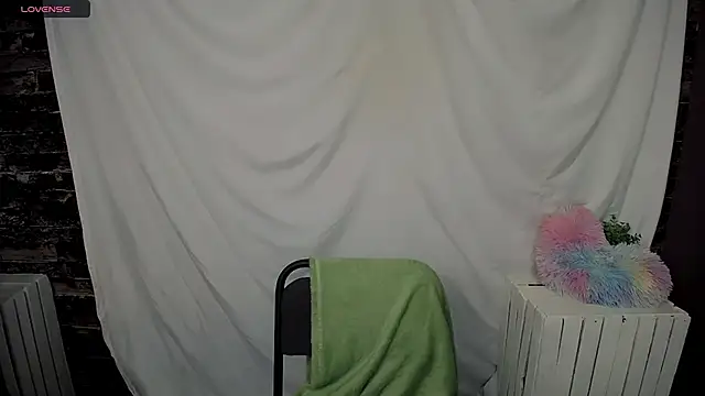 MaryEm976 online show from 03/18/25, 03:01