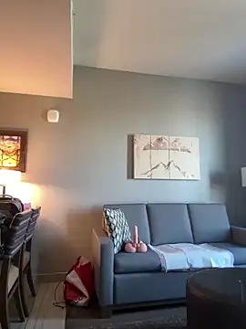 JESS LOVES online show from 03/09/25, 04:00