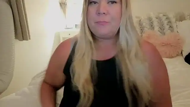 JESS LOVES online show from 09/26/25, 02:18