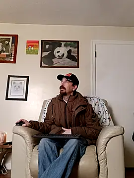 Snapshot of Armpitshaver chatting on 12/04/24, 03:37 Armpitshaver online show from 12/04/24, 03:37