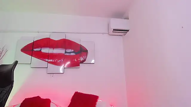 Snapshot of sofia_valencia_ms chatting on 03/15/25, 01:19 sofia valencia ms online show from 03/15/25, 01:19