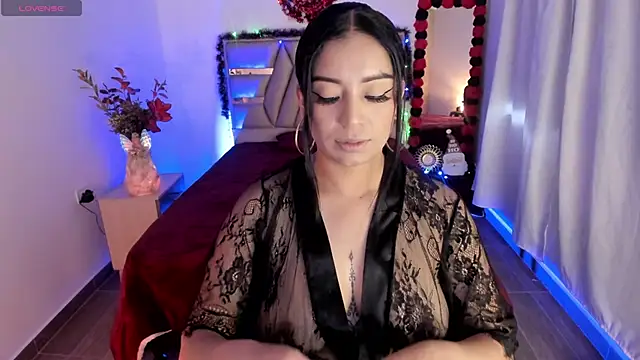 cristie ortiz online show from 12/22/25, 10:10