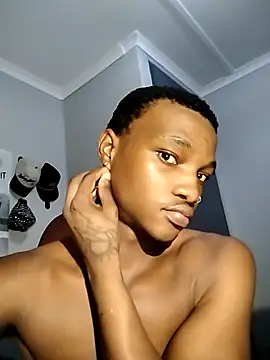 Lue3333 online show from 04/03/26, 11:00