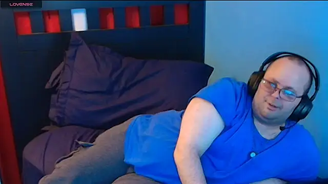 lefty15242 online show from 11/02/25, 05:34