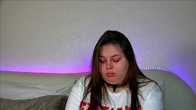 LillianKim online show from 10/16/25, 06:49