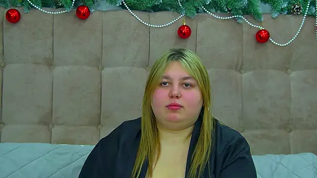 LillianKim online show from 12/18/25, 06:45