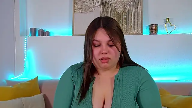 LillianKim online show from 03/04/25, 12:50