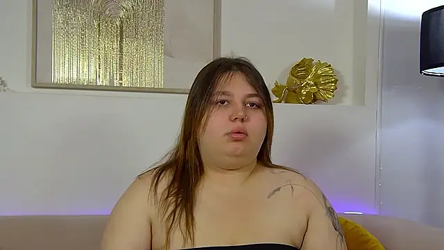 LillianKim online show from 10/23/25, 06:39