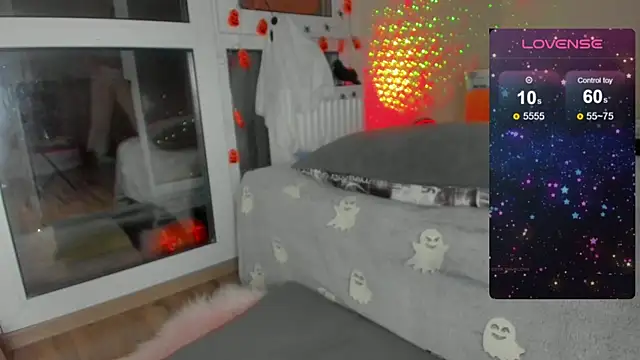 Snapshot of 92yourbitch922 chatting on 10/30/25, 03:31 92yourbitch922 online show from 10/30/25, 03:31