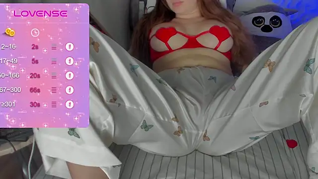 Snapshot of 92yourbitch922 chatting on 02/27/26, 03:45 92yourbitch922 online show from 02/27/26, 03:45