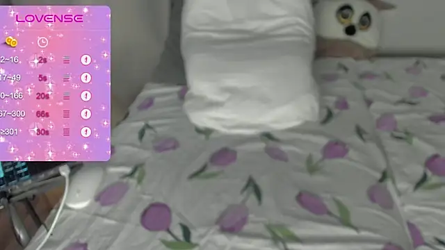 Snapshot of 92yourbitch922 chatting on 02/16/26, 02:16 92yourbitch922 online show from 02/16/26, 02:16