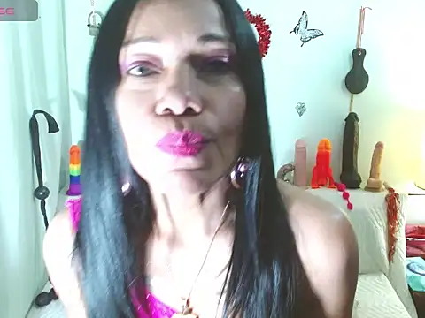 Snapshot of sasha_brown23 chatting on 10/21/25, 05:34 sasha brown23 online show from 10/21/25, 05:34
