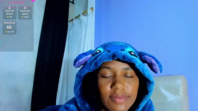 MAILYN ER online show from 11/11/25, 08:03