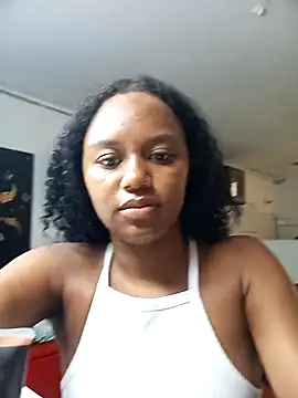 MAILYN ER online show from 11/21/25, 01:21