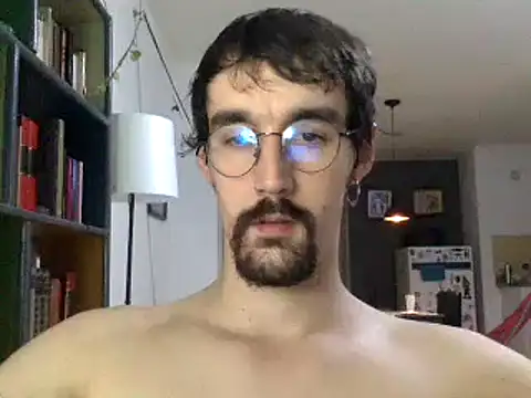 Snapshot of fazzbinderr chatting on 09/11/25, 03:39 fazzbinderr online show from 09/11/25, 03:39