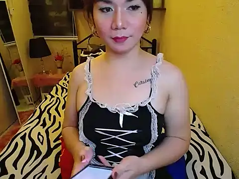 Snapshot of MissFoxylady chatting on 12/13/24, 04:27 MissFoxylady online show from 12/13/24, 04:27