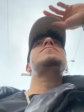 strongboy  online show from 12/03/25, 11:31