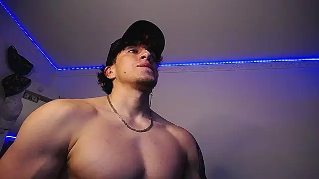 Snapshot of strongboy_ chatting on 01/12/25, 08:25 strongboy online show from 01/12/25, 08:25