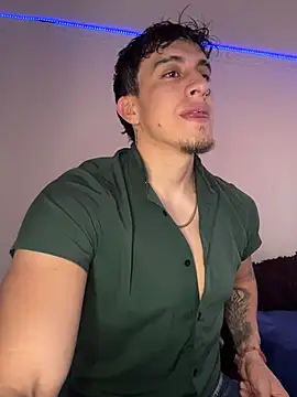 strongboy  online show from 02/13/26, 06:52