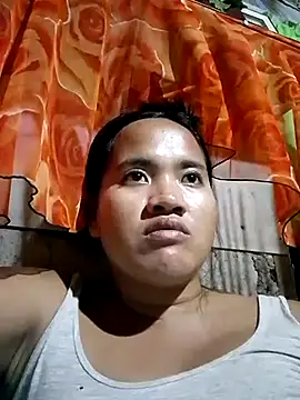 Snapshot of Sexiest_quen chatting on 02/16/25, 04:10 Sexiest quen online show from 02/16/25, 04:10