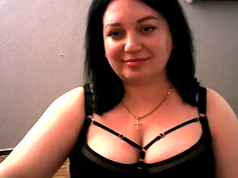 Snapshot of AmanaGi chatting on 02/21/25, 12:38 AmanaGi online show from 02/21/25, 12:38