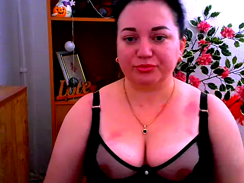 AmanaGi online show from 11/24/25, 04:40