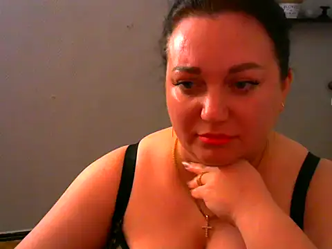 Snapshot of AmanaGi chatting on 12/24/24, 04:40 AmanaGi online show from 12/24/24, 04:40