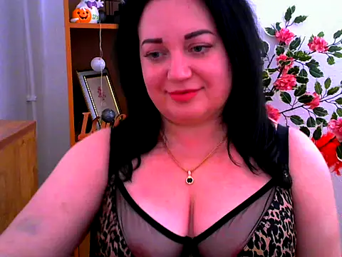 AmanaGi online show from 12/15/25, 04:57