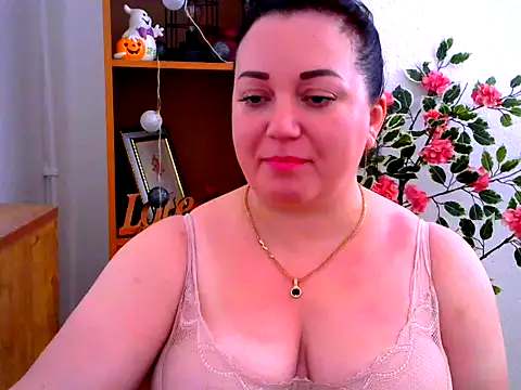 AmanaGi online show from 11/07/25, 12:21