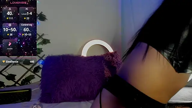 Snapshot of -Camila_ chatting on 01/29/25, 07:00 -Camila online show from 01/29/25, 07:00