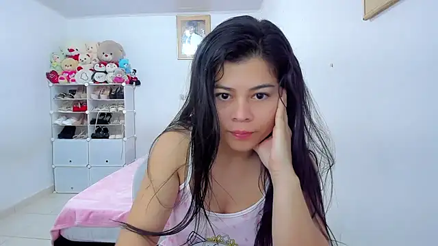 sweetnia online show from 11/28/25, 01:33