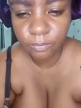 bigtitssxx online show from 04/17/26, 12:46