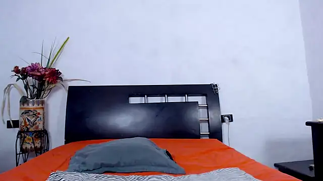 AikoTailor online show from 11/21/25, 12:26