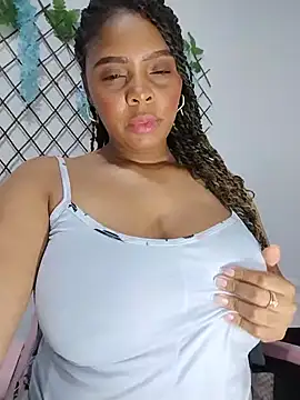 Snapshot of collegechica chatting on 02/14/26, 05:07 collegechica online show from 02/14/26, 05:07