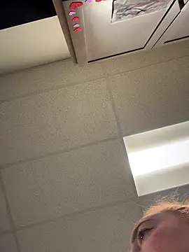 Snapshot of cinnatitties chatting on 10/02/25, 05:16 cinnatitties online show from 10/02/25, 05:16