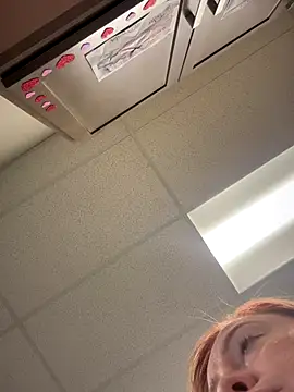 Snapshot of cinnatitties chatting on 09/08/25, 06:29 cinnatitties online show from 09/08/25, 06:29