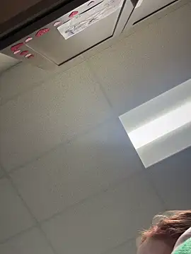 Snapshot of cinnatitties chatting on 09/09/25, 05:00 cinnatitties online show from 09/09/25, 05:00