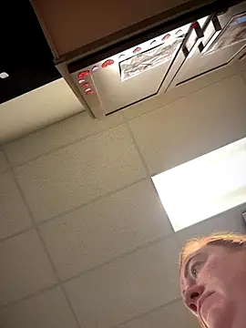 Snapshot of cinnatitties chatting on 09/15/25, 08:53 cinnatitties online show from 09/15/25, 08:53