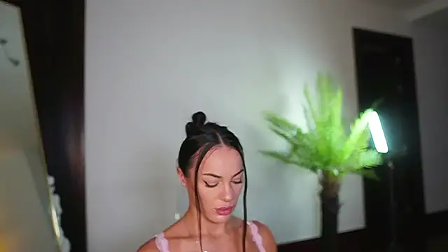 Katyerave online show from 09/25/25, 08:15