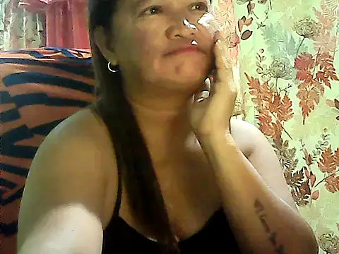 Snapshot of hott_scarlett chatting on 06/03/26, 10:03 hott scarlett online show from 06/03/26, 10:03