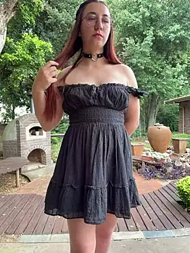 Snapshot of Monthain007 chatting on 02/23/26, 10:05 Monthain007 online show from 02/23/26, 10:05