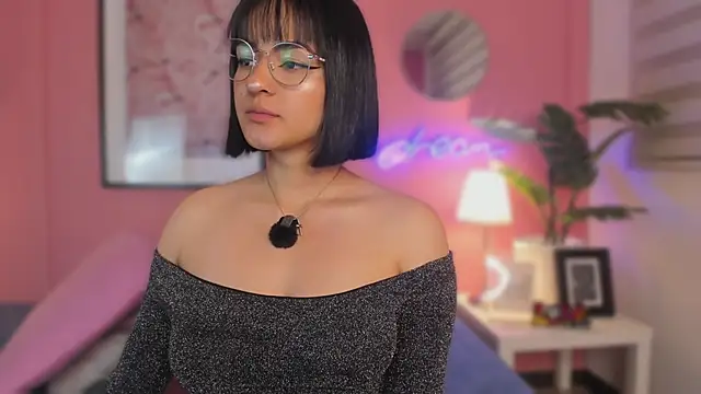 SoySaraa online show from 12/17/25, 06:18