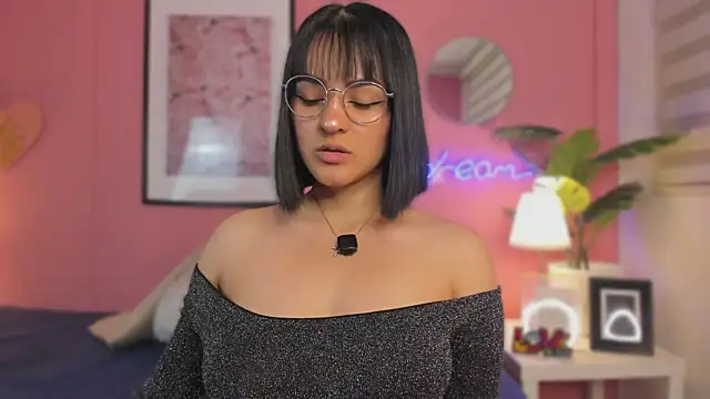 Snapshot of SoySaraa chatting on 02/06/26, 06:09 SoySaraa online show from 02/06/26, 06:09