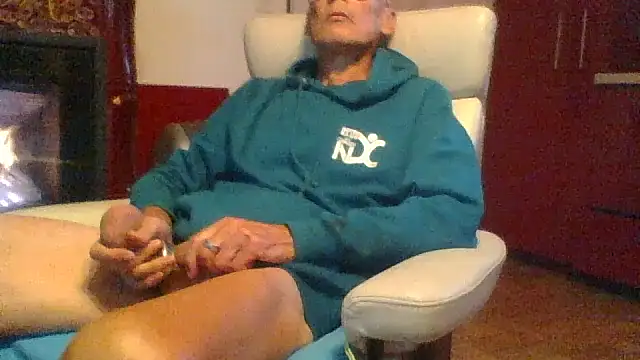 pierre5004 online show from 10/07/25, 05:36