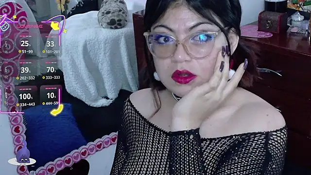 Snapshot of Catwhite_ chatting on 02/26/26, 05:13 Catwhite online show from 02/26/26, 05:13