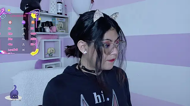 Snapshot of Catwhite_ chatting on 03/02/26, 05:31 Catwhite online show from 03/02/26, 05:31