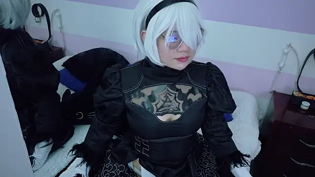 Catwhite  online show from 11/07/25, 05:39