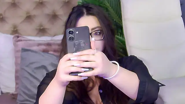 Snapshot of AriaRussell chatting on 01/05/26, 08:45 AriaRussell online show from 01/05/26, 08:45