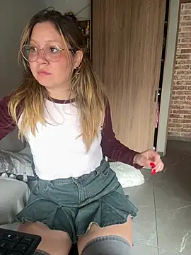 Darling XXX online show from 04/08/26, 07:48